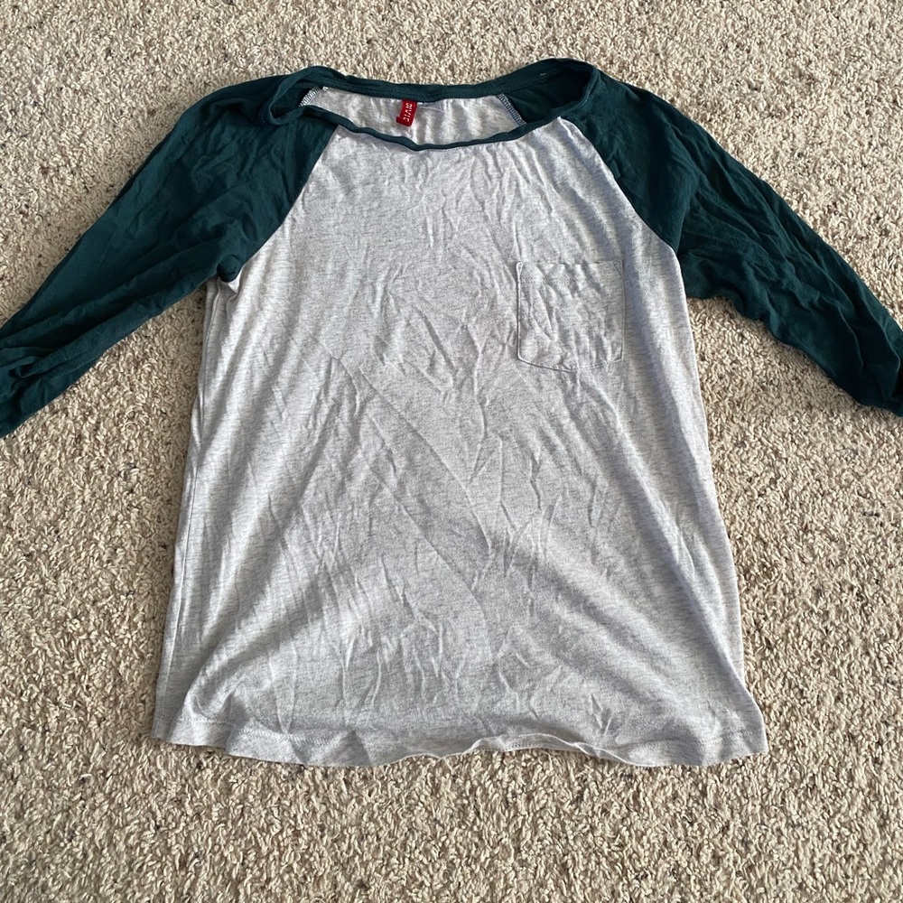 H&M baseball raglan tee